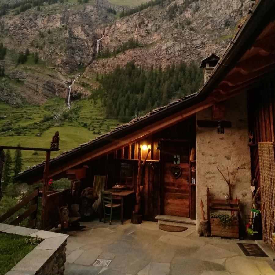 Hotel Vers Le Bois Valsavarenche Exterior foto